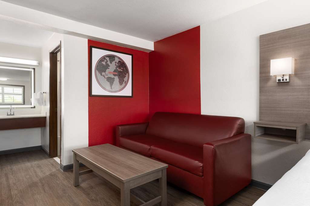 Ramada by Wyndham Medford Airport North - photo 30