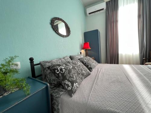 Lola Apartments