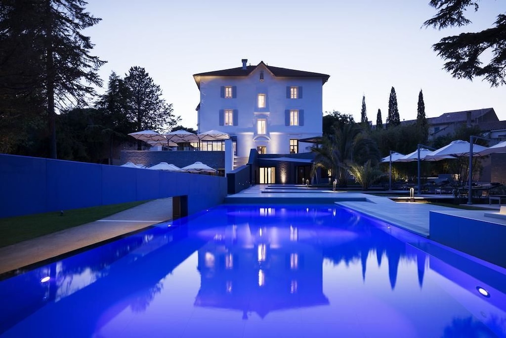 Château Autignac — 4-Star Luxury Hotel in Magalas, France