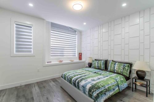 Brand New Cheerful Exquisite 4 BR house fast wifi free parking — 4-Star Luxury Hotel in Langley, Canada