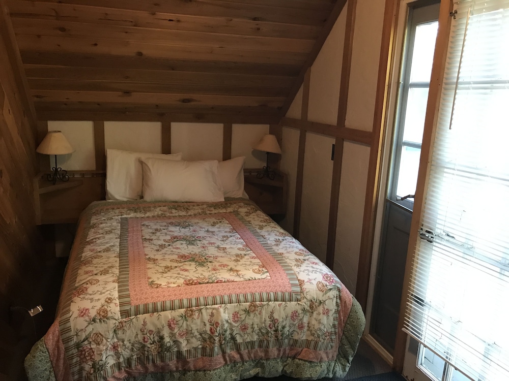 The Harbor Light Inn - photo 33