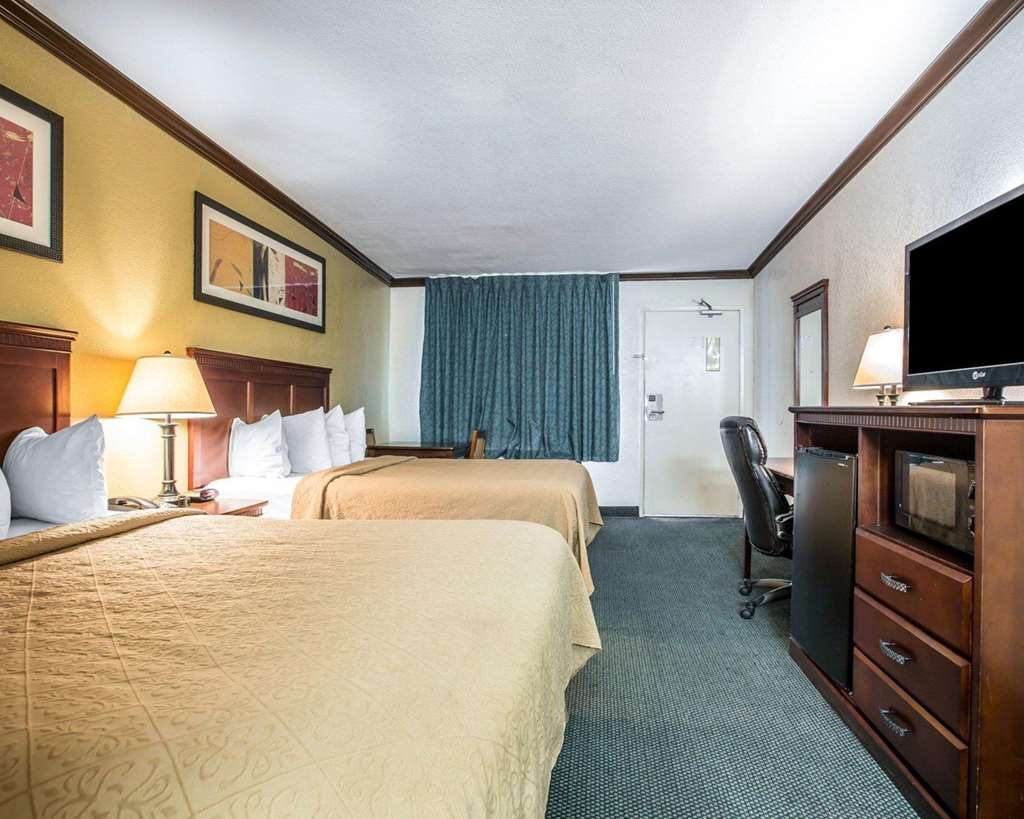 Quality Inn San Diego I 5 Naval Base - photo 12