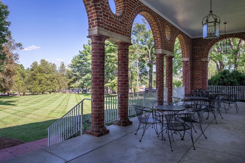 Hampton Inn Lexington Historic District - photo 66