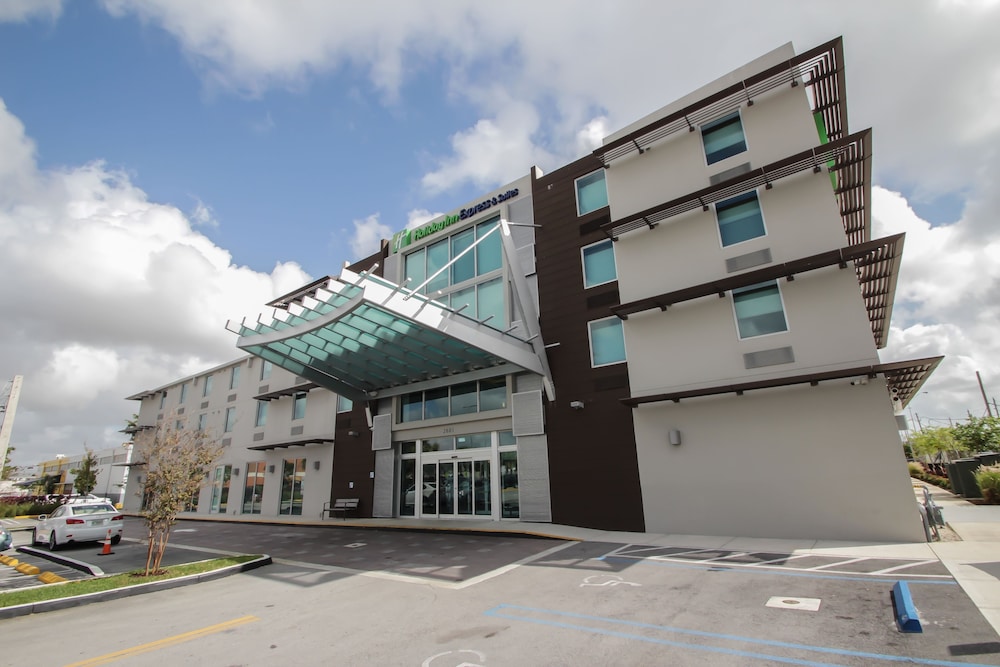 Holiday Inn Express & Suites Miami Airport East by IHG - photo 2