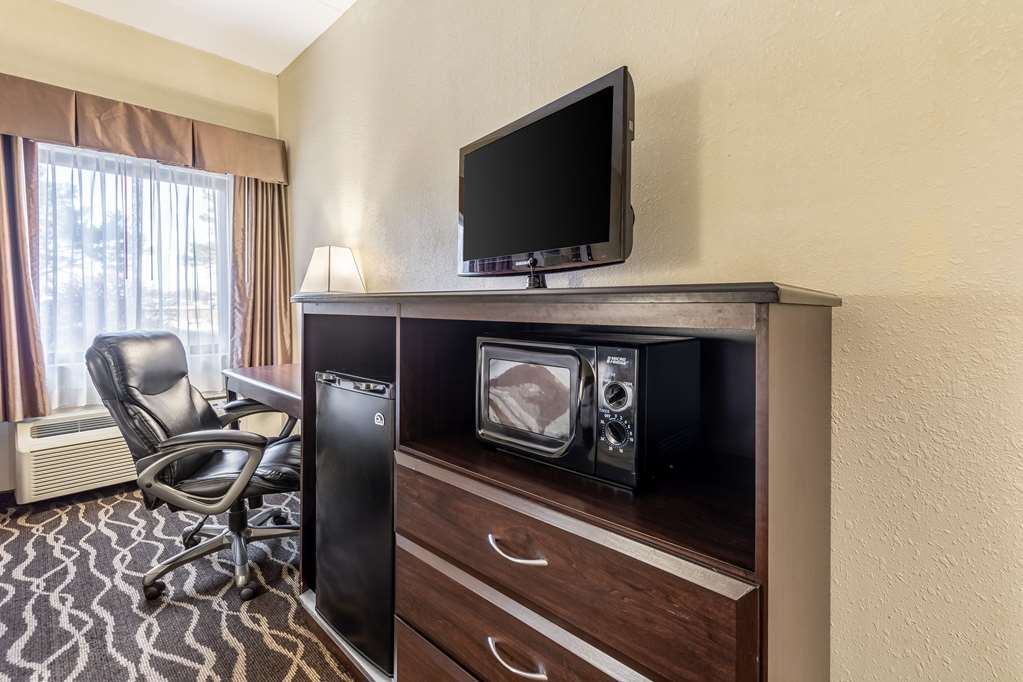 Quality Inn & Suites Southport - photo 12