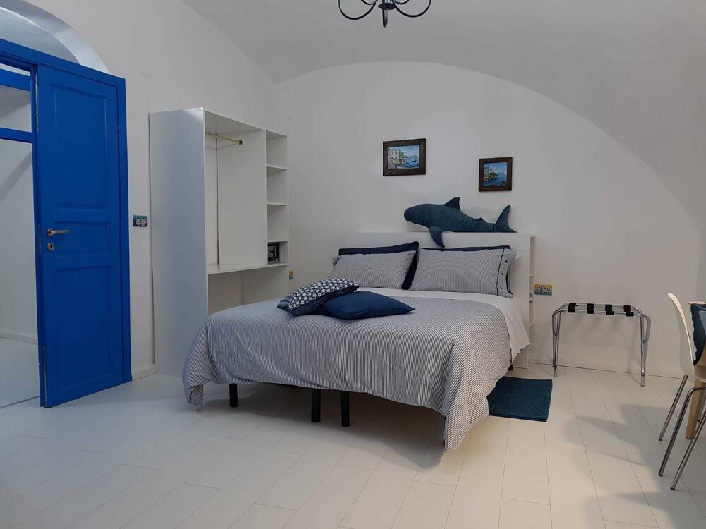 Napoli Lungomare Caracciolo Mon Amour — 4-Star Luxury Hotel in Naples, Italy