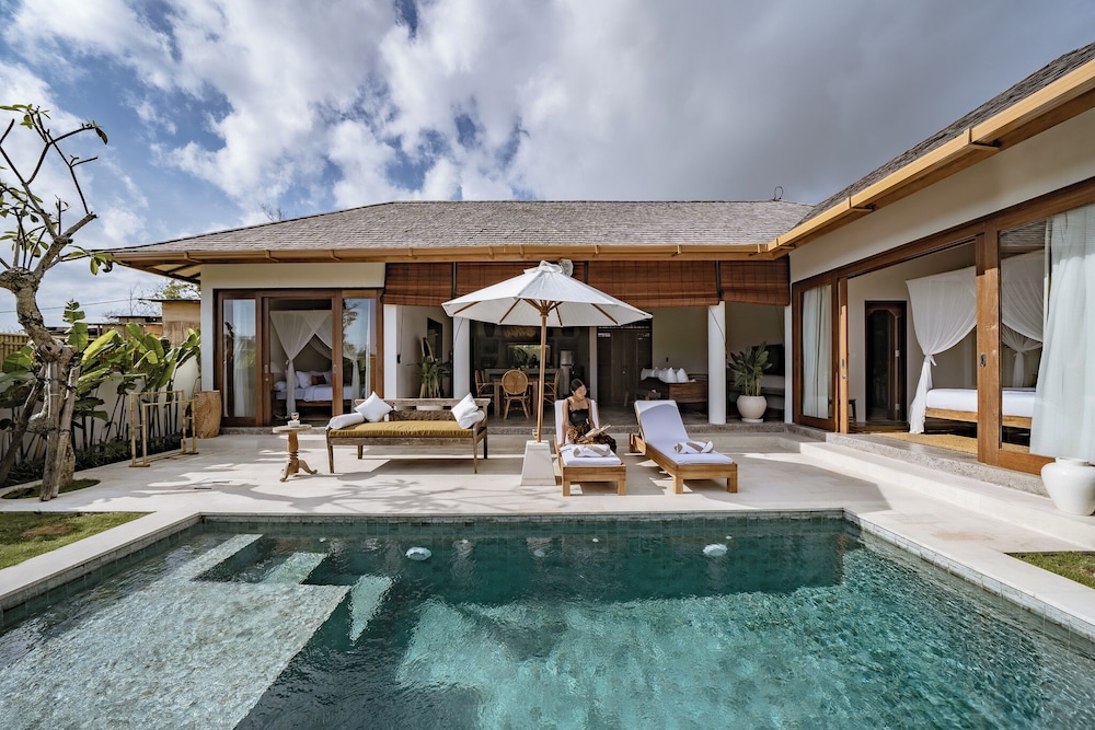 Casa Nyang Uluwatu — 4-Star Luxury Hotel in Pecatu, Indonesia