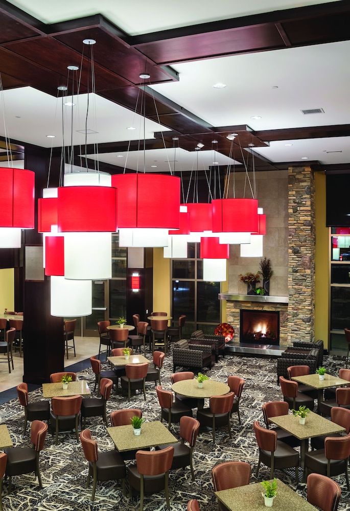 ClubHouse Hotel & Suites Fargo - photo 3