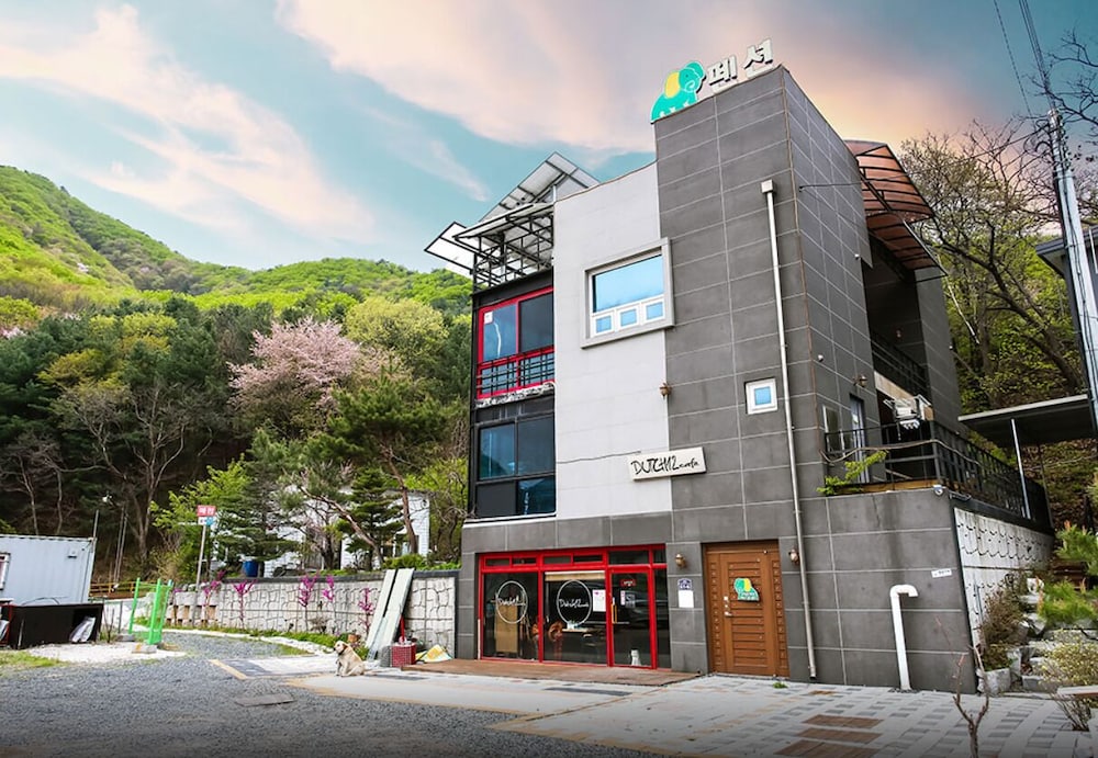 Cheolwon Elephant Pension 22173691 — Cheorwon