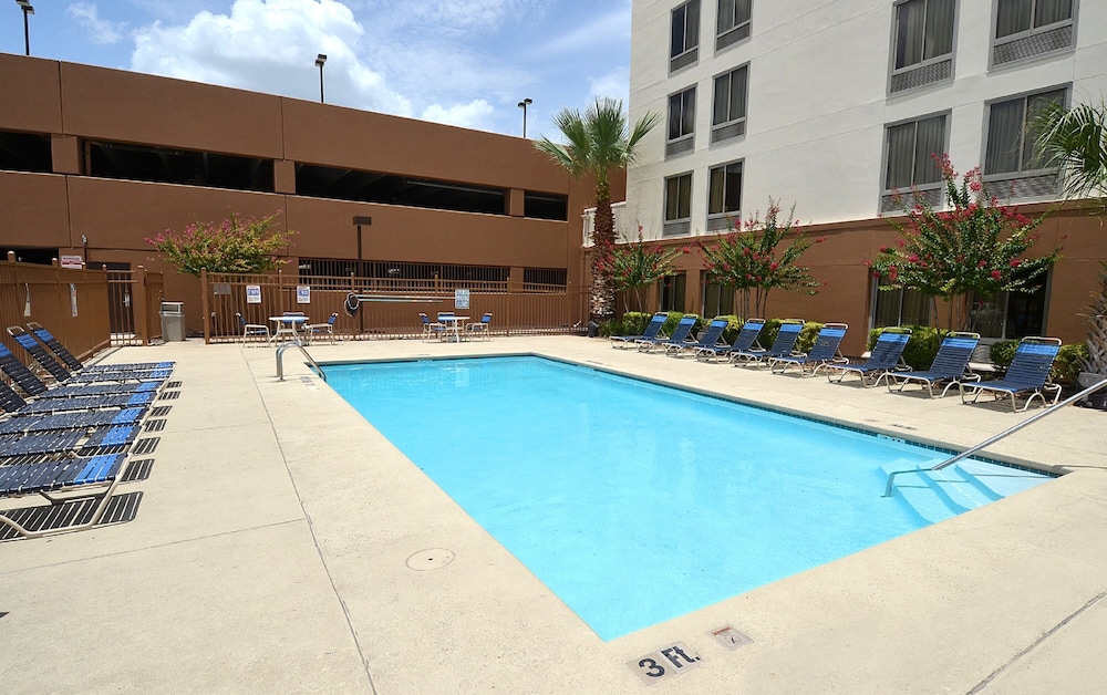 Red Roof Inn PLUS San Antonio Downtown Riverwalk - photo 26