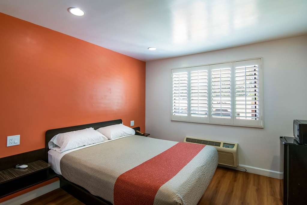 Motel 6 Monterey Park CA - photo 13