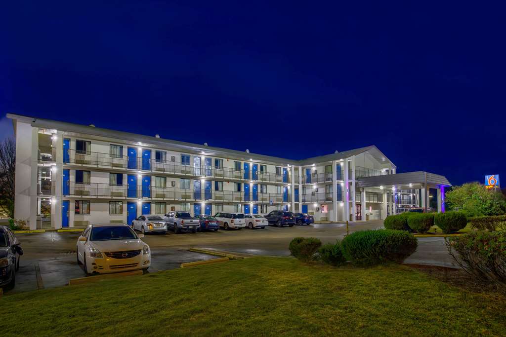 Motel 6 Jackson MS - featured photo