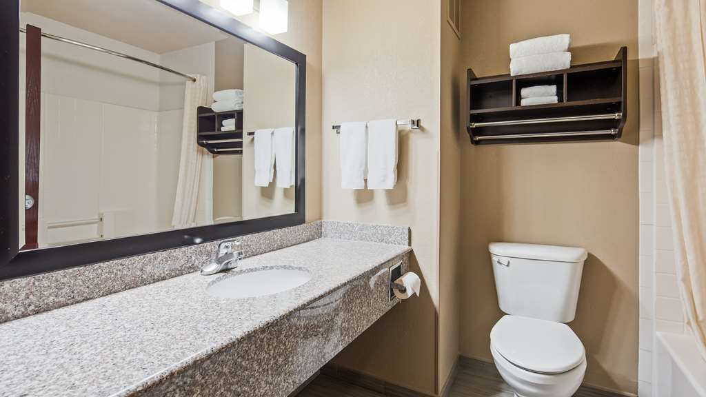 Best Western Plus Cutting Horse Inn & Suites - photo 13