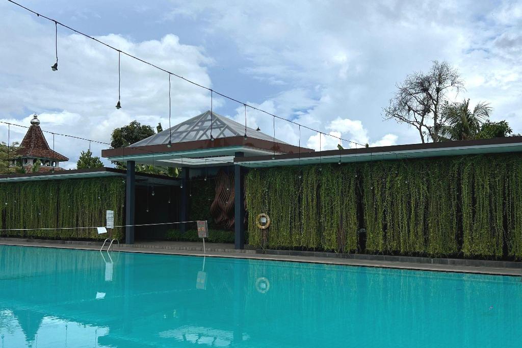 New Surya Hotel — Banyuwangi — photo 4