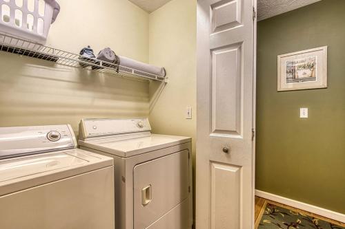 River Song Near River Hot Tub Foosball WIFI 560 FREE tickets each paid day - photo 21