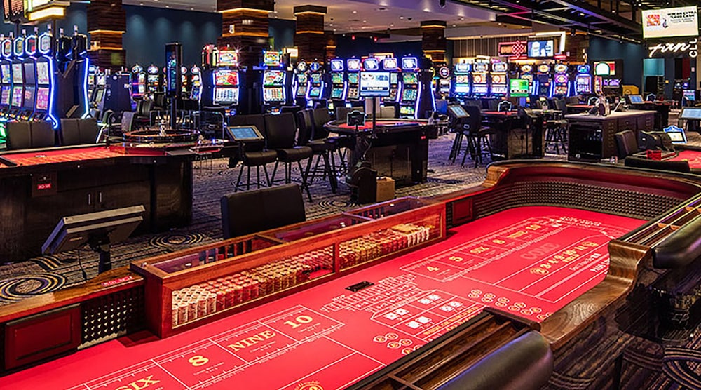 Isle Casino Hotel Bettendorf - photo 40