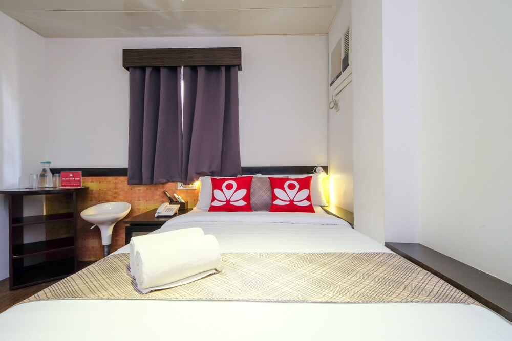 ZEN Rooms Blue Dawn Station 3 in Yapak, Philippines