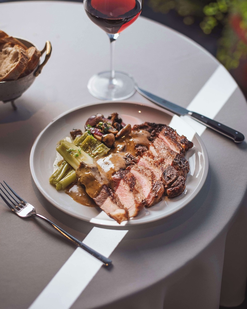 מזון ומשקאות