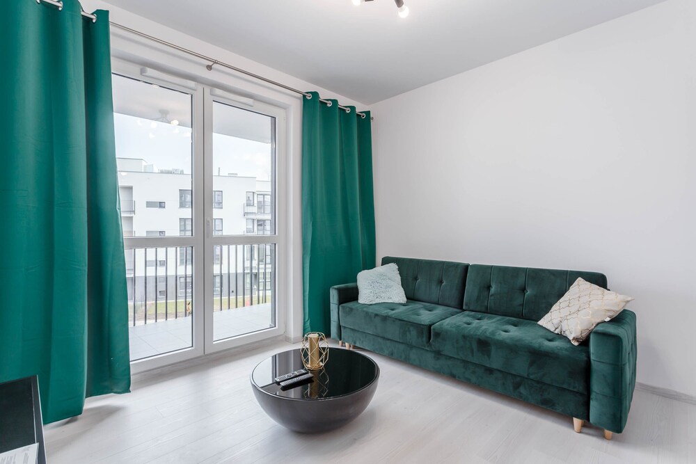 Chill Apartments Ursynow Premium — 4-Star Luxury Hotel in Warsaw, Poland
