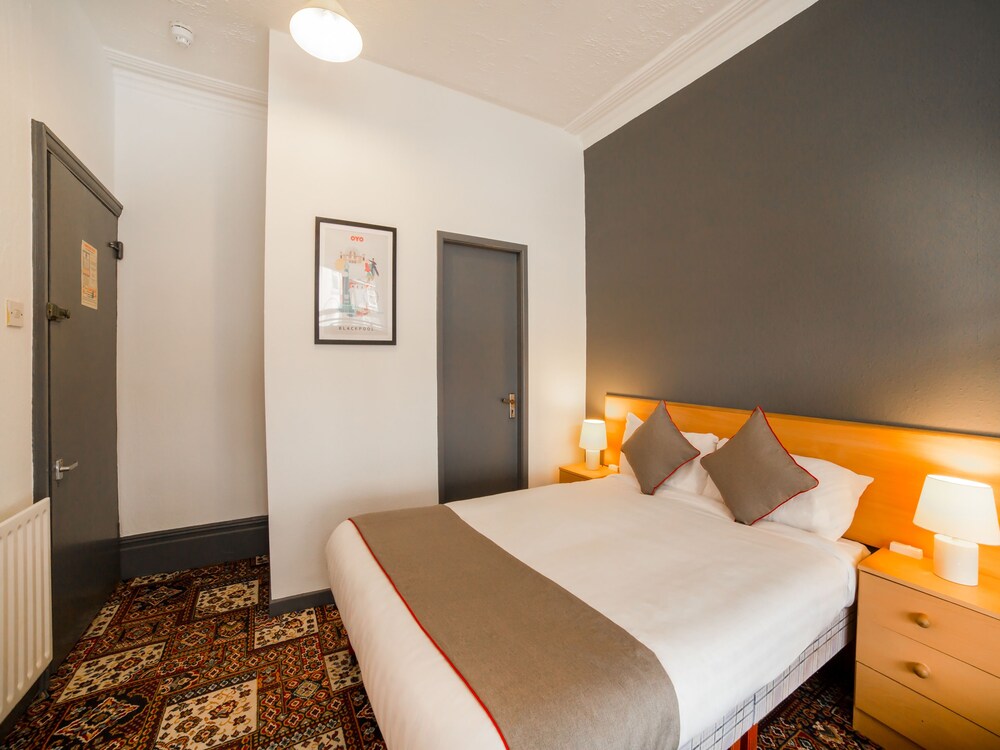 Sunnyside Hotel - last minute hotel in Blackpool