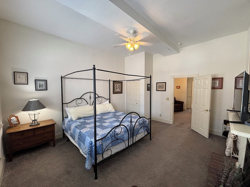 Hermann Crown Suites - photo 119