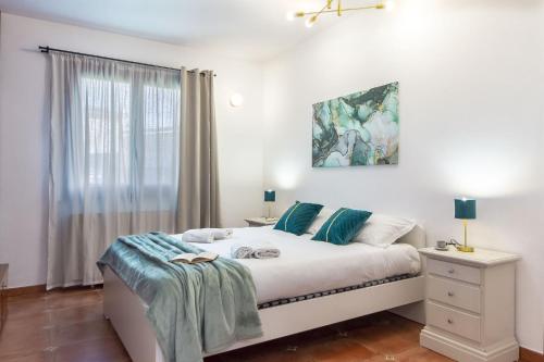 Exclusive Roth Apartments — 4-Star Luxury Hotel in Sassari, Italy