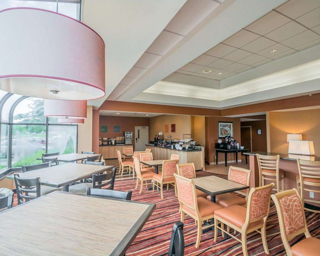 Comfort Inn NYS Fairgrounds - photo 34