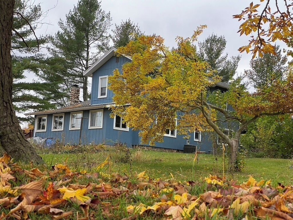 Inn Between The Lakes — Three Rivers