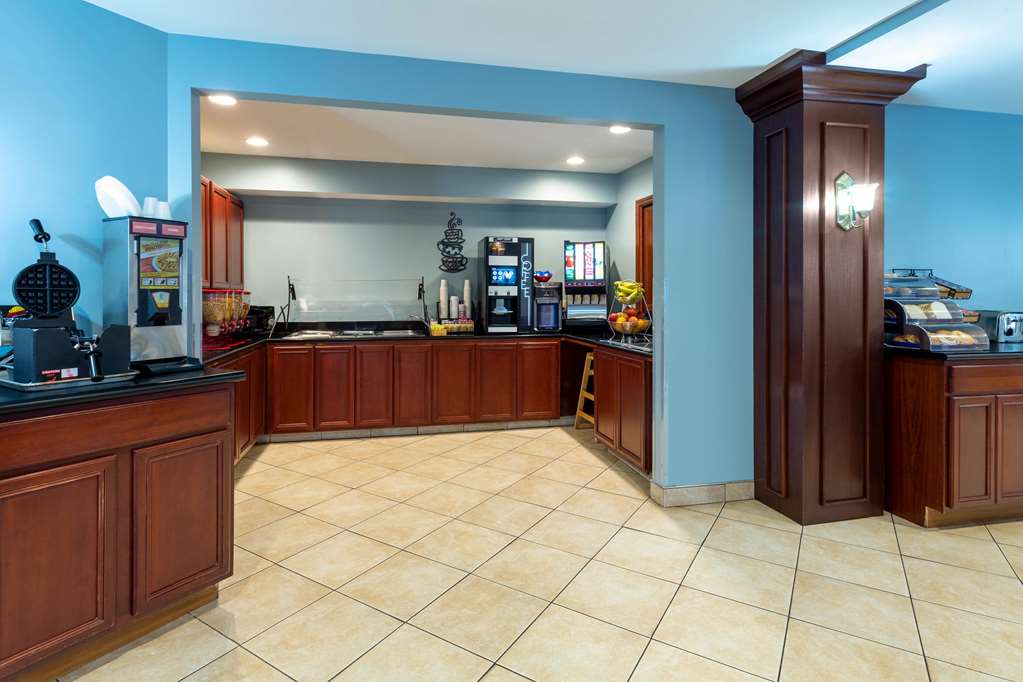 Hawthorn Suites by Wyndham Allentown Fogelsville - photo 7