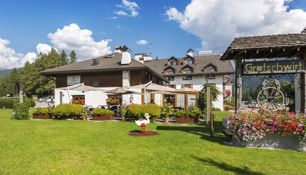 Arthotel Gratschwirt - carbon neutral hotel in Dobbiaco
