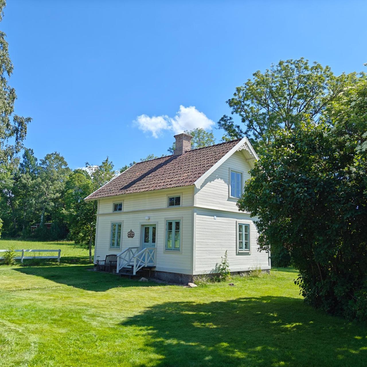 Lilla Backen - carbon neutral hotel in Hjo