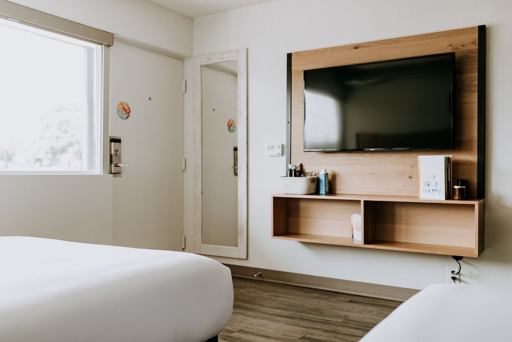 SCP Hotel Colorado Springs - photo 11