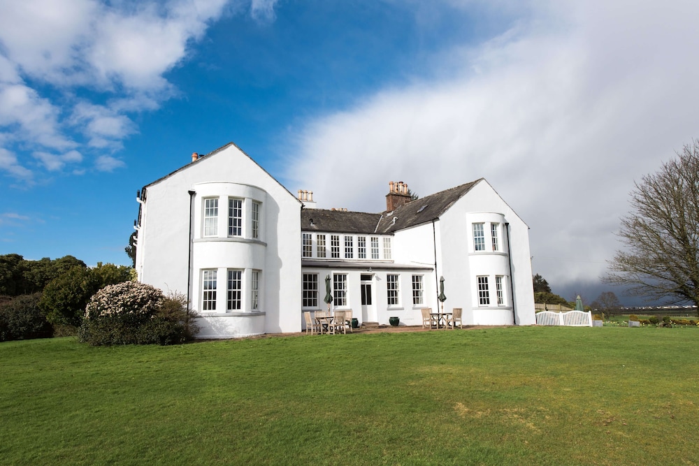 Cavens Country House Dinner Inclusive — 4-Star Luxury Hotel in Dumfries, United Kingdom