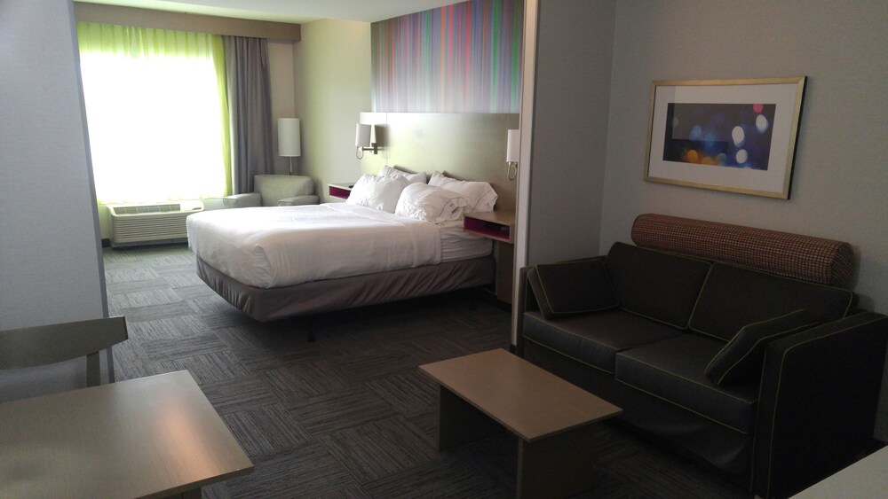 Holiday Inn Express & Suites Shippensburg by IHG - photo 16