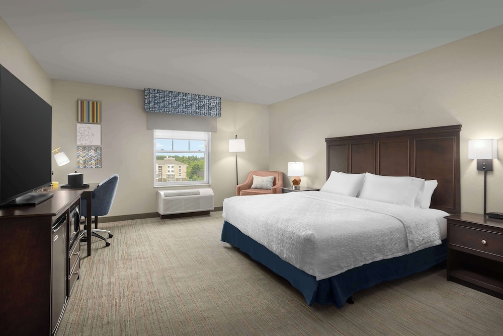 Hampton Inn Augusta - photo 15