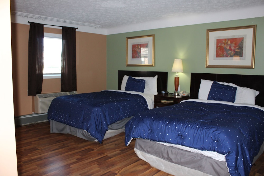 Bellevue Hotel & Suites - photo 32