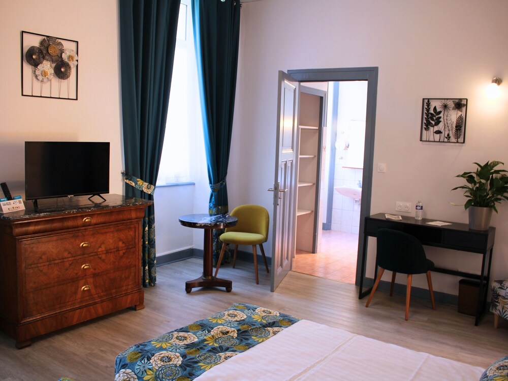 Logis Grand Hôtel — Bourbon-Lancy — photo 3