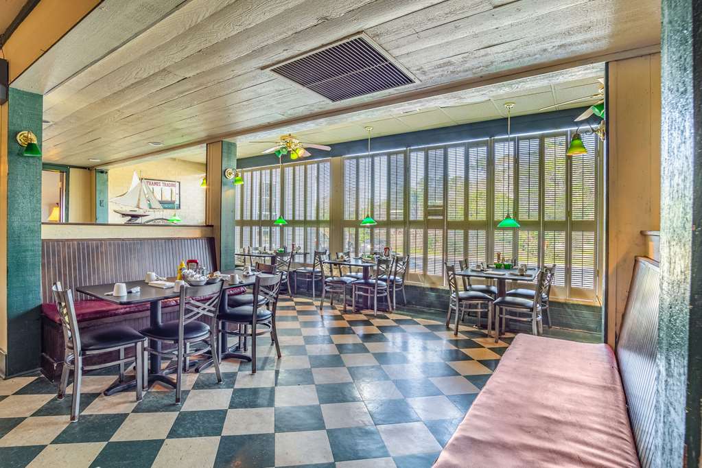 Quality Inn & Suites Santee I 95 - photo 36
