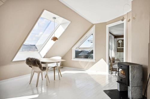 Rom i loftsleilighet med utsikt — Bergen — photo 4