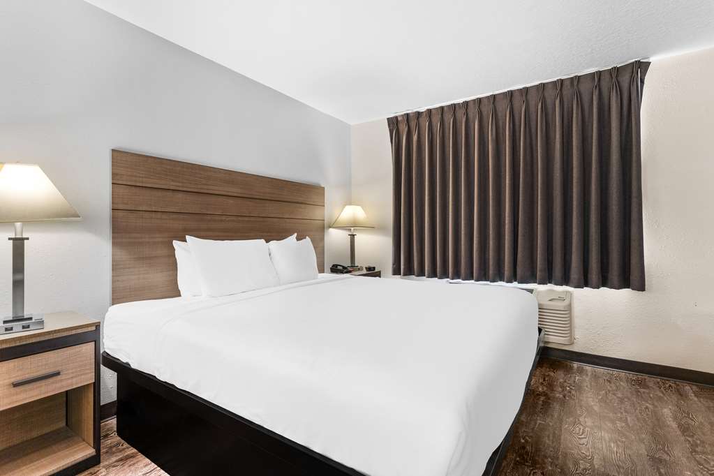 SureStay Hotel by Best Western Albuquerque Midtown - photo 24