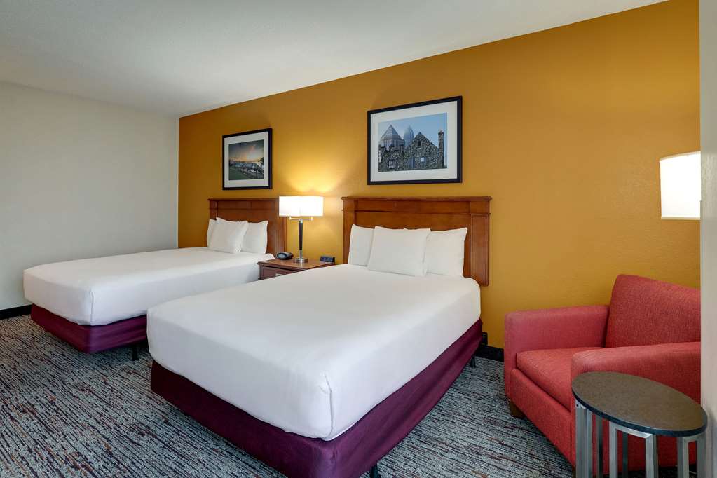 Drury Inn & Suites Charlotte Northlake - photo 34
