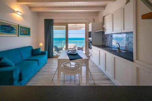 Luci Apartment Sea Beach — 4-Star Luxury Hotel in Avola, Italy