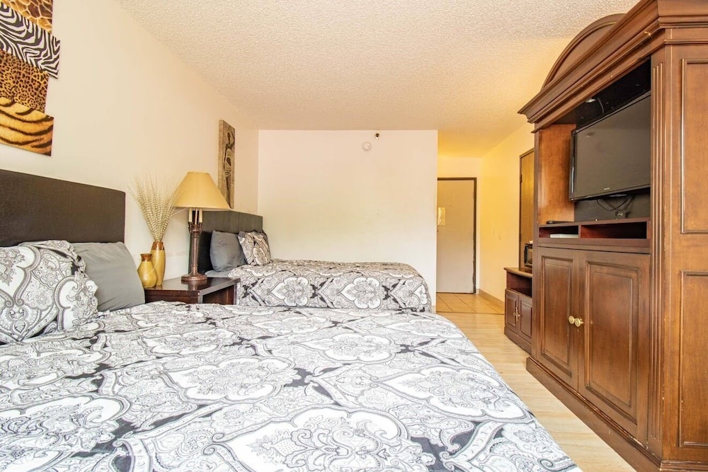 Motel 229 @ Garden of the Gods - photo 30