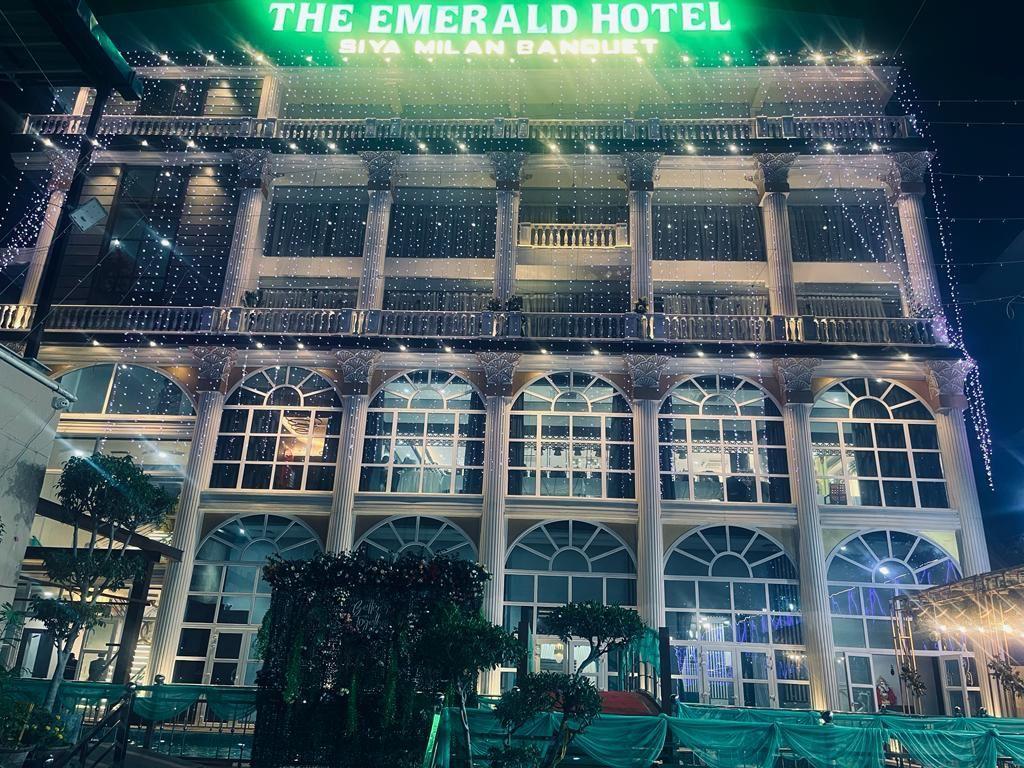 The Emerald Hotel & Siya Milan Banquets in Muzaffarpur, India