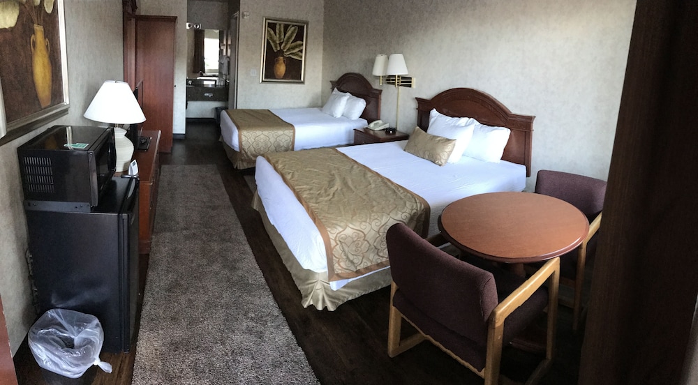 St. George Inn & Suites - photo 14