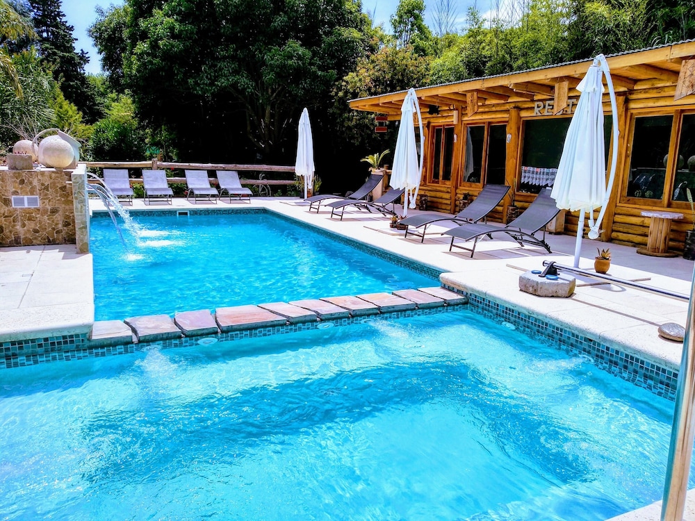 Pualy Resort and Spa