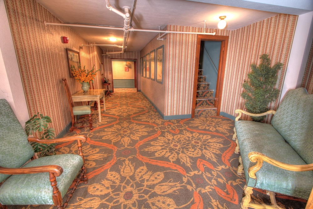 The Historic Gatlinburg Inn - photo 50