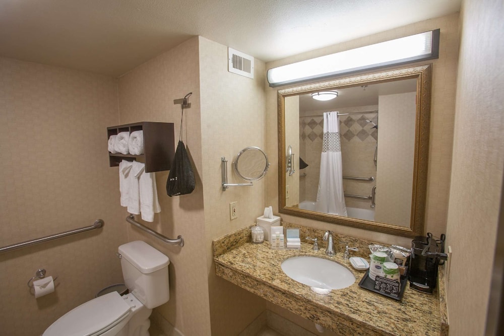 Hampton Inn & Suites Stillwater - photo 42