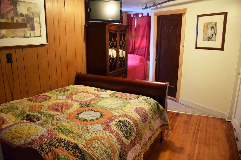 The Baseball Hotel - photo 71