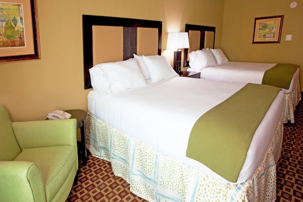 Holiday Inn Express & Suites Chaffee Jacksonville West by IHG - photo 9